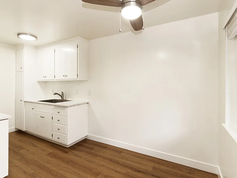 184 Callan — Photo 21