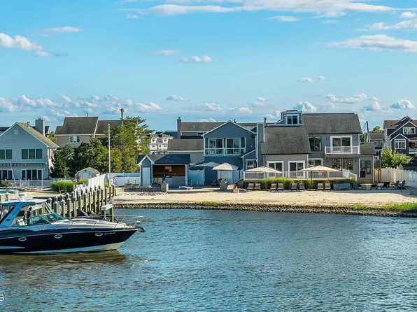 356 Aldo Drive, Toms River, NJ 08755