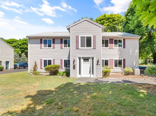 424 Andover St, Lowell, MA 01852