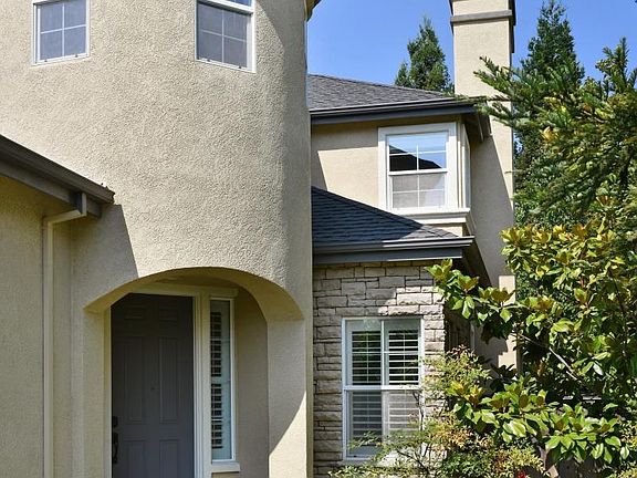 2nd image of 1432 Great Heron Dr