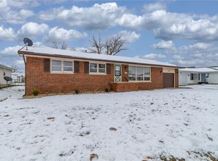 1101 W Saint Anthony Ave, Effingham, IL 62401