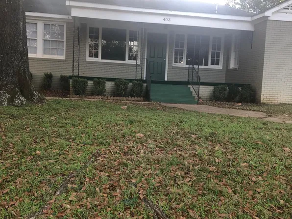 403 S Sycamore St, Palestine, TX 75801