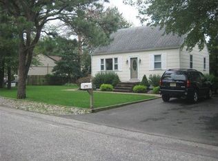 86 Michigan Ave, Waretown, NJ 08758