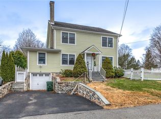 41 Ross Dr, Yorktown Heights, NY 10598