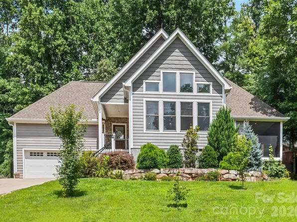 18 Forget Me Not Mdws, Fairview, NC 28730