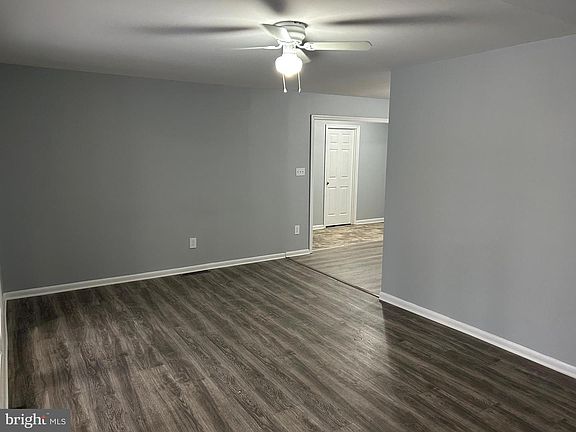 5th image of 8009 Woodholme Cir