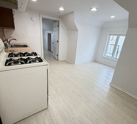 4th image of 335 75th St APT 3