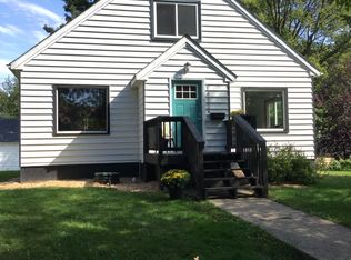 1422 Desoto Ave N, Glencoe, MN 55336