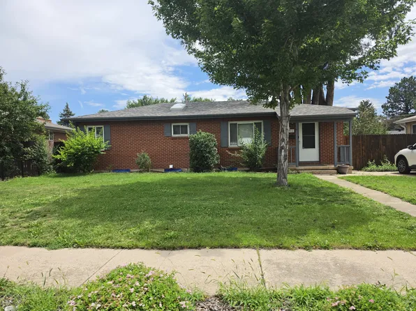 2911 Pennsylvania Ave, Colorado Springs, CO 80907