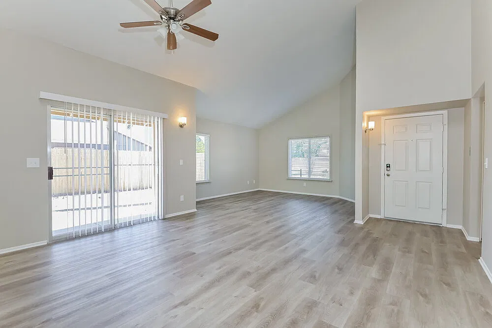 3 bed, 2.0 bath, 1632 sqft, $2,800 — Photo 3