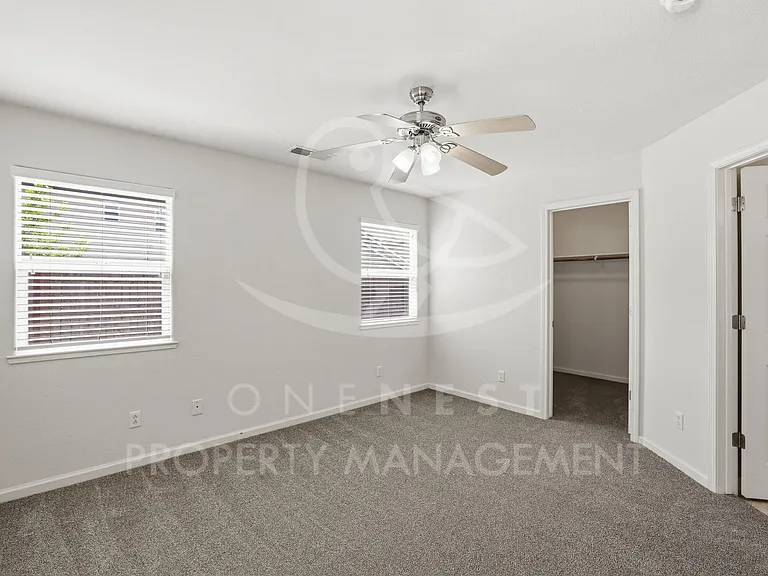 1368 Paddington Way — Photo 14