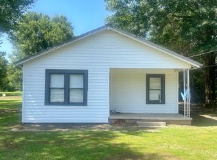 530 Birch St, Maud, TX 75567