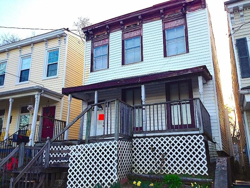 1st image of 868 Jessamine St
