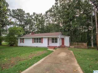 21567 Bean Rd W, Athens, AL 35614