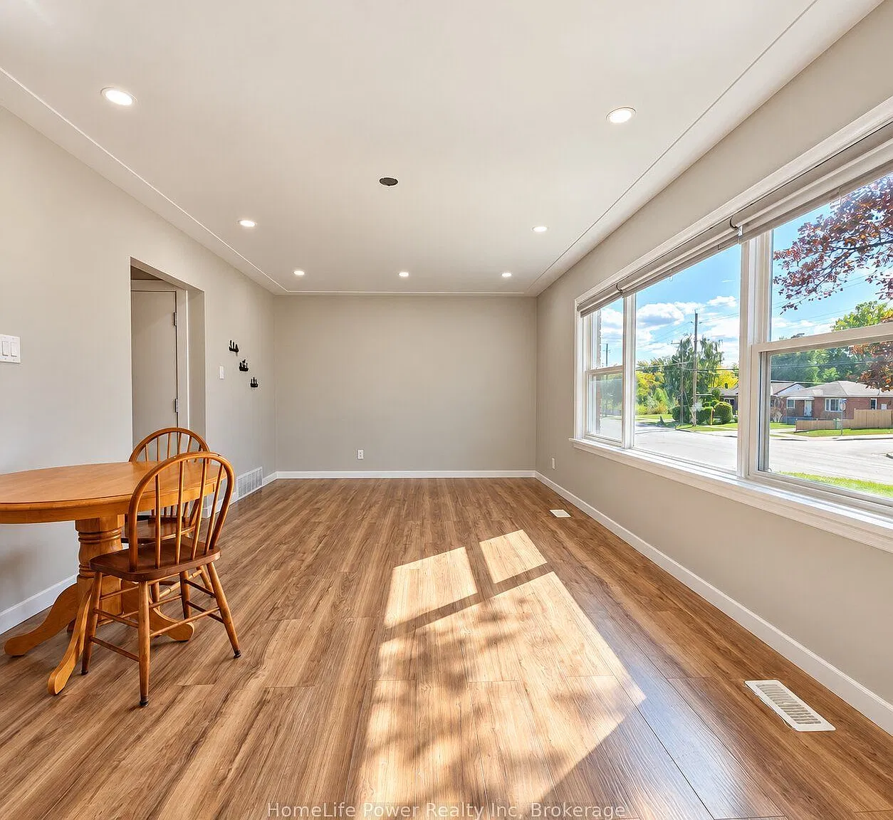 2 bed, $1,700 — Photo 4