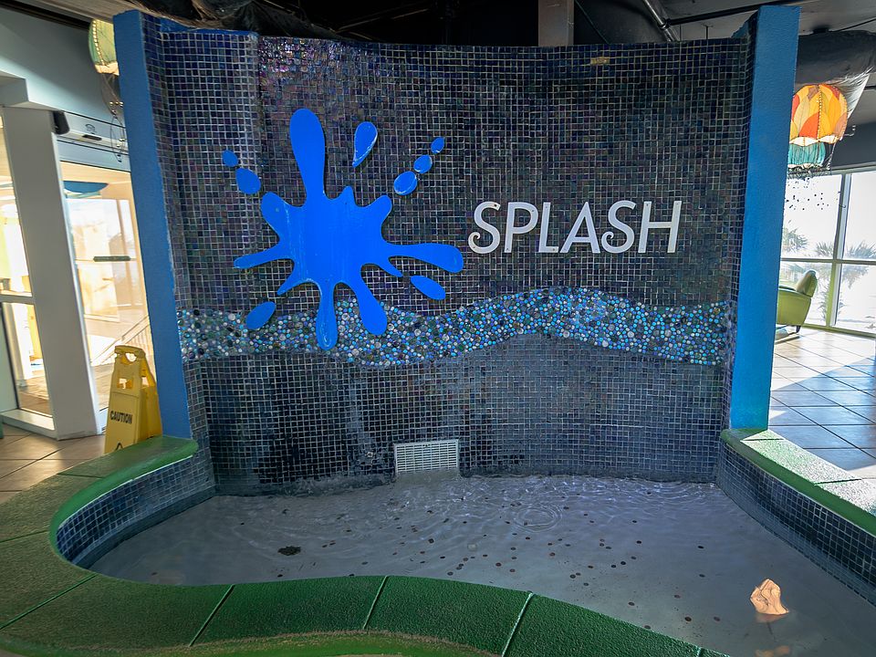 Beautiful Splash Resort
