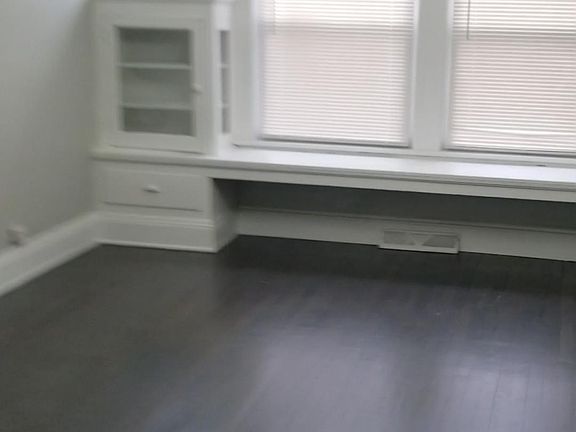 3rd image of 4300 E 128th St