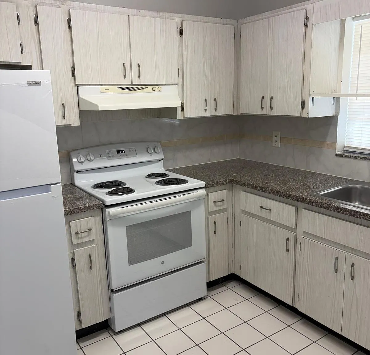 1 bed, 623 sqft, $1,700 — Photo 2