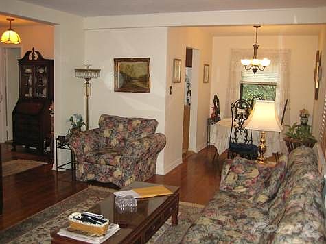 Living Rm 1