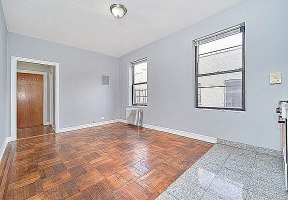 2nd image of 506 W 213th St APT 4C