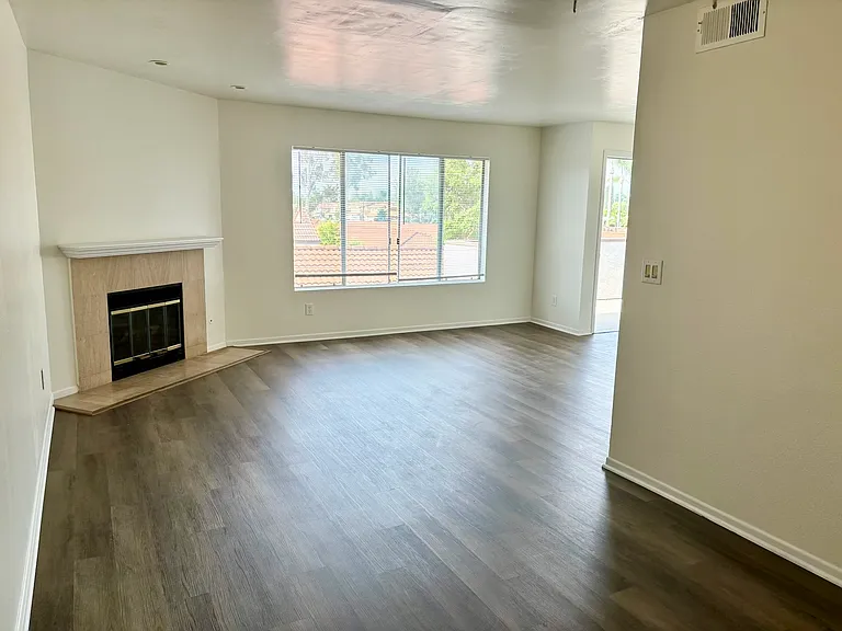 9885 Caspi Gardens Dr #8 — Photo 5