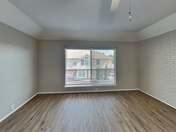 3rd image of 2815 Saint Maria Dr