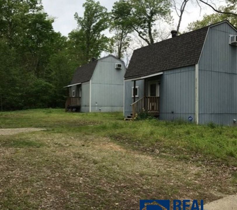1st image of 811 Arkridge Cir