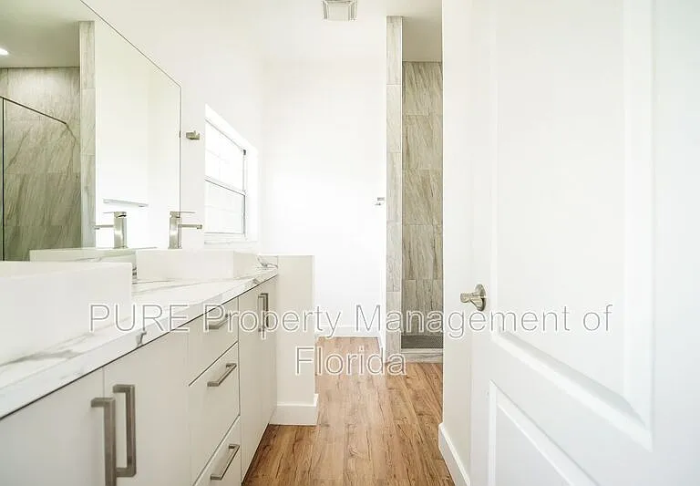 14232 SW 8th Ave — Photo 13