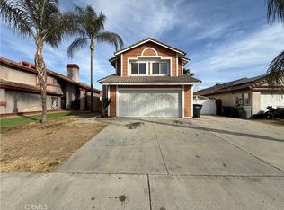 927 Dolphin Dr, Perris, CA 92571
