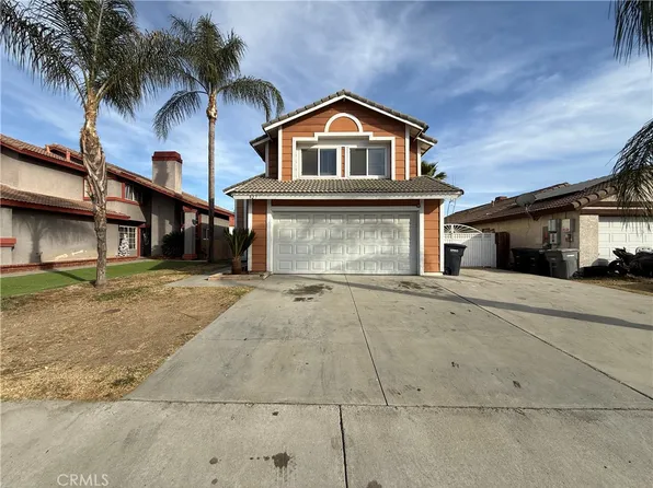 927 Dolphin Dr, Perris, CA 92571