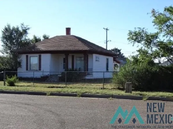 4 Oak St, Clayton, NM 88415