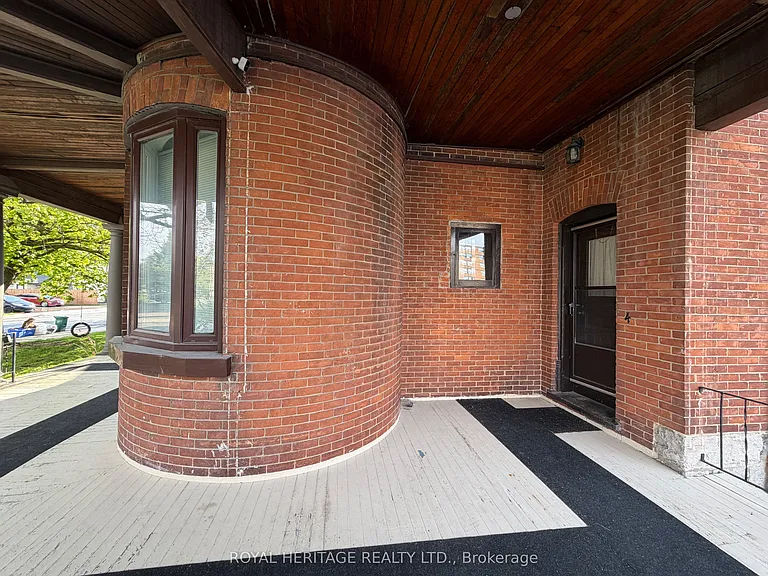 80 Bridge St W #4 — Photo 16