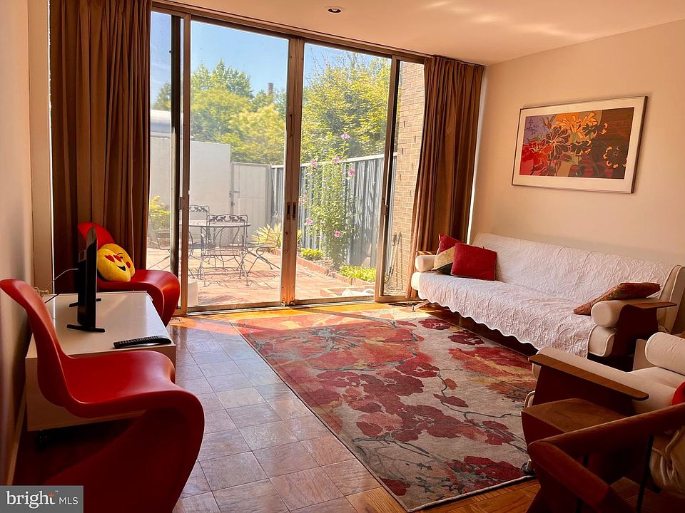 1st image of 1340 4th St SW #T