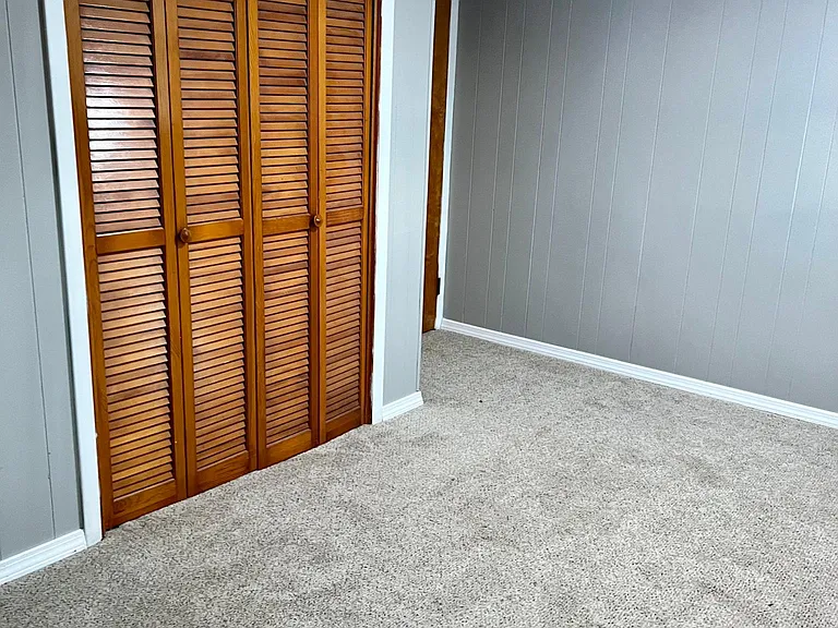 400 Clarkson Ave — Photo 10