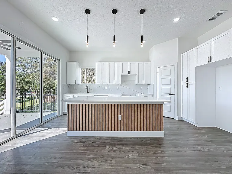 2121 Broad Water Dr — Photo 17