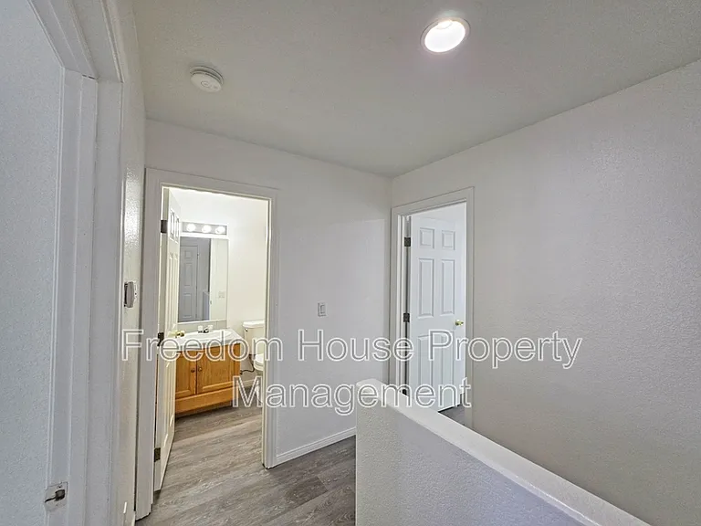 670 Bourbon St #2 — Photo 22