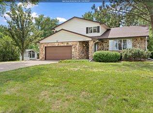 1711 E Main St, Vermillion, SD 57069