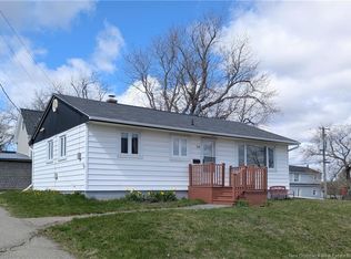 36 Johnson Ave, Miramichi, NB E1N 2W2
