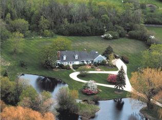 70 Windrush Ln, Barrington, IL 60010