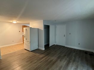 38 Silver Hill Ln APT 8, Natick, MA 01760