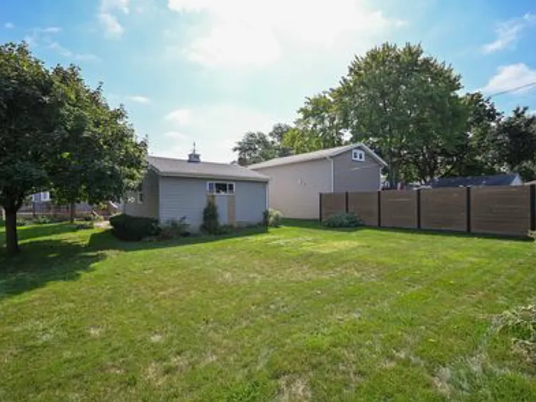 108 S Craig Pl — Photo 10