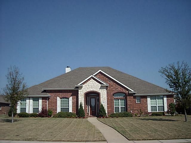 1st image of 308 Wooded Glen Dr