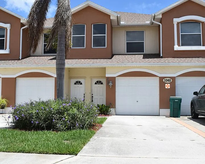 1040 Venetian Dr #203 — Photo 42