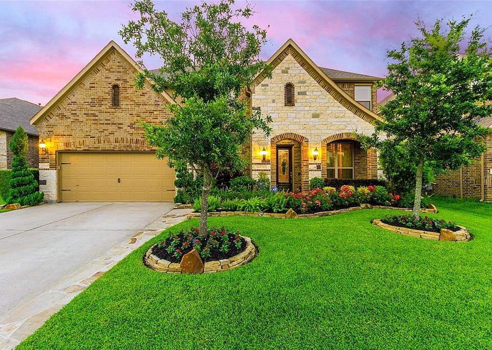1st image of 26610 Grey Peregrine Dr
