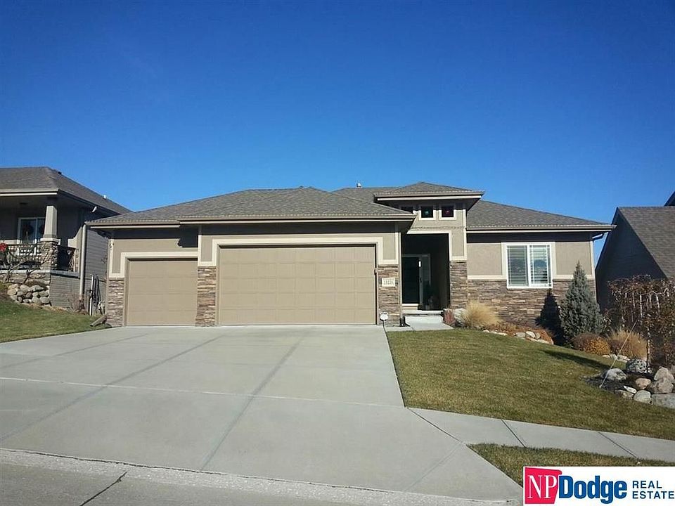 1st image of 8136 S 193rd Ave