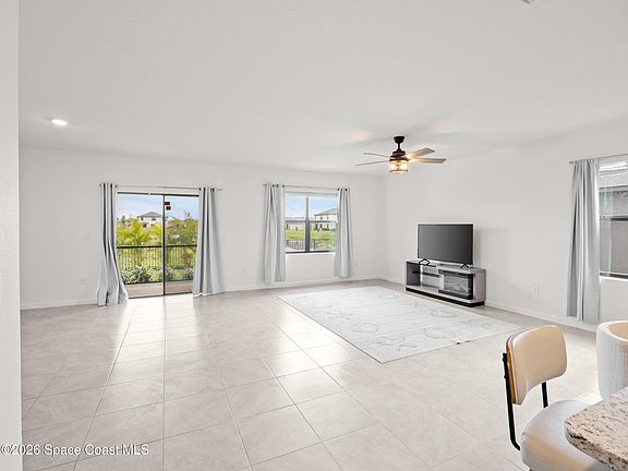 3rd image of 7528 Tourmaline Dr