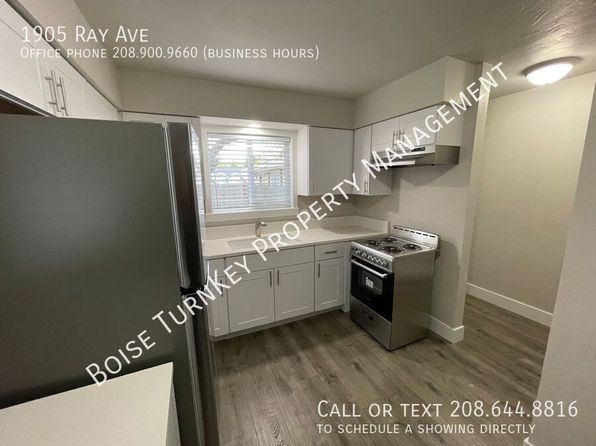 1905 Ray Ave