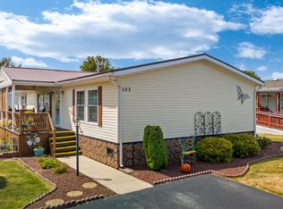 103 Falcon Ct, Lancaster, PA 17603