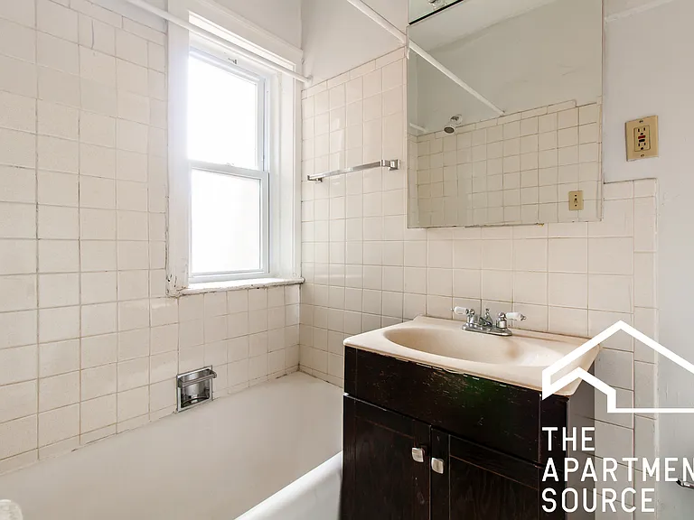 2141 N Fremont St #1 — Photo 7