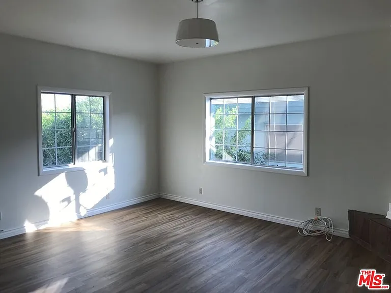 1732 Hauser Blvd — Photo 9